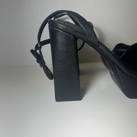 Women's Cher Ankle Strap Platform High Heel Sandals - Picture 3 of 10